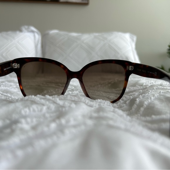 Celine Sunglasses Large Cat Eye Tortoise Shell - Picture 4 of 7